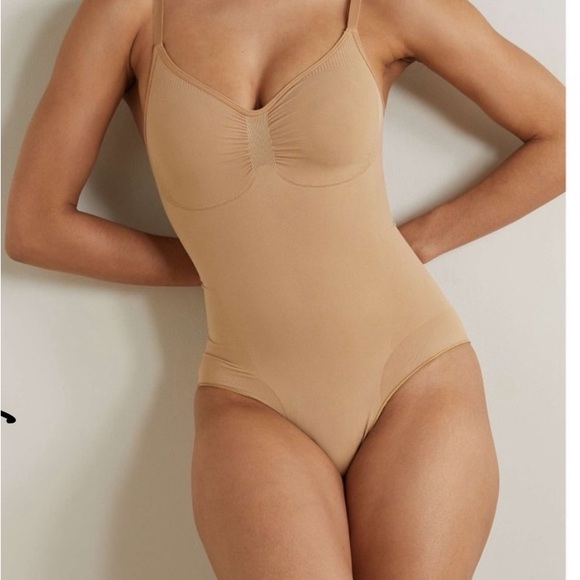 Skims bodysuit - Picture 2 of 5